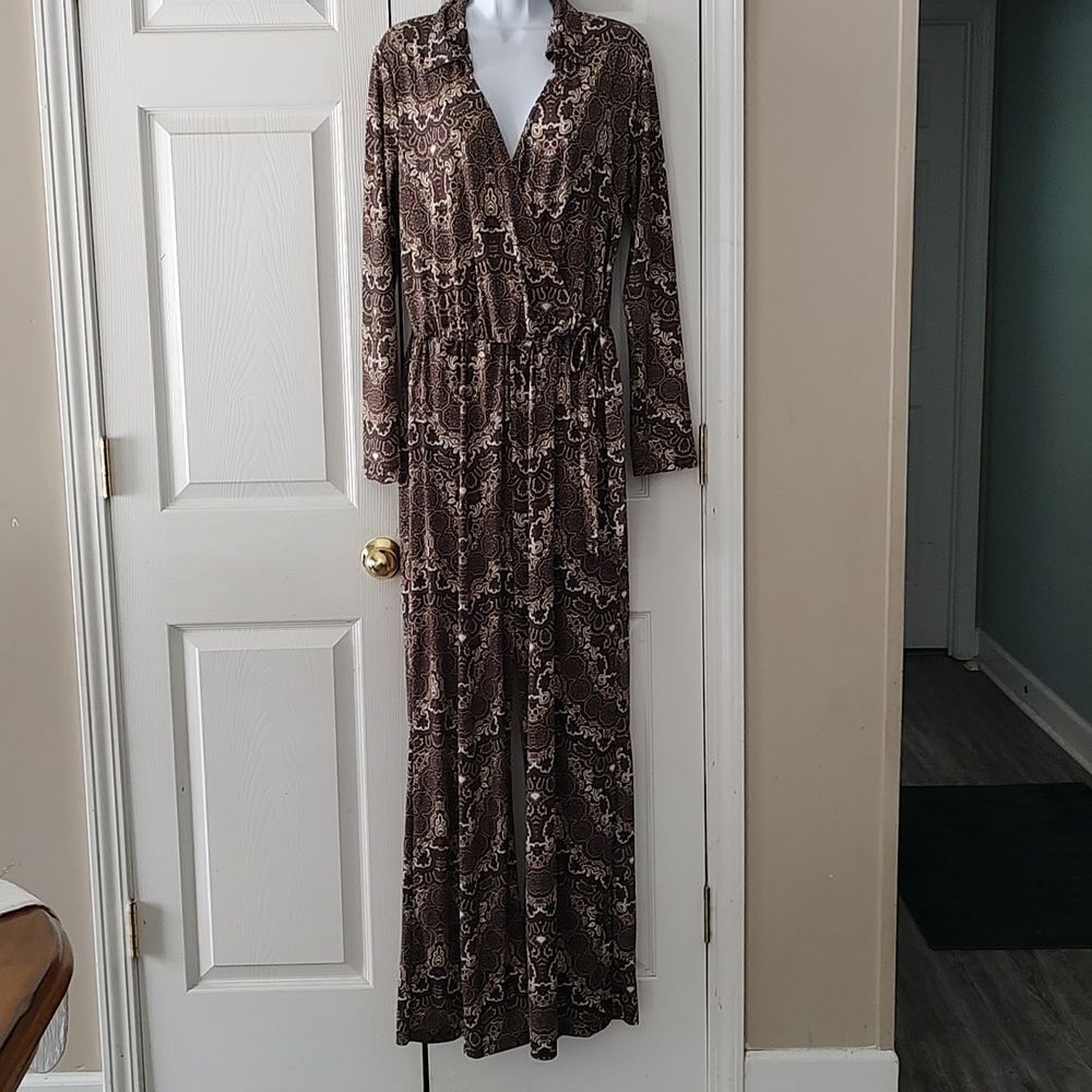Espresso v neck faux wrap black tan wide leg jumpsuit romper Sz L NWT